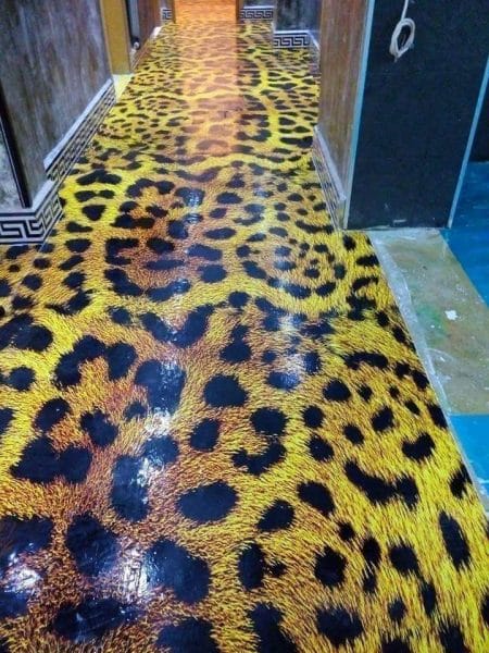 Porcelanato Líquido Desenhado Animal Print Oncinha